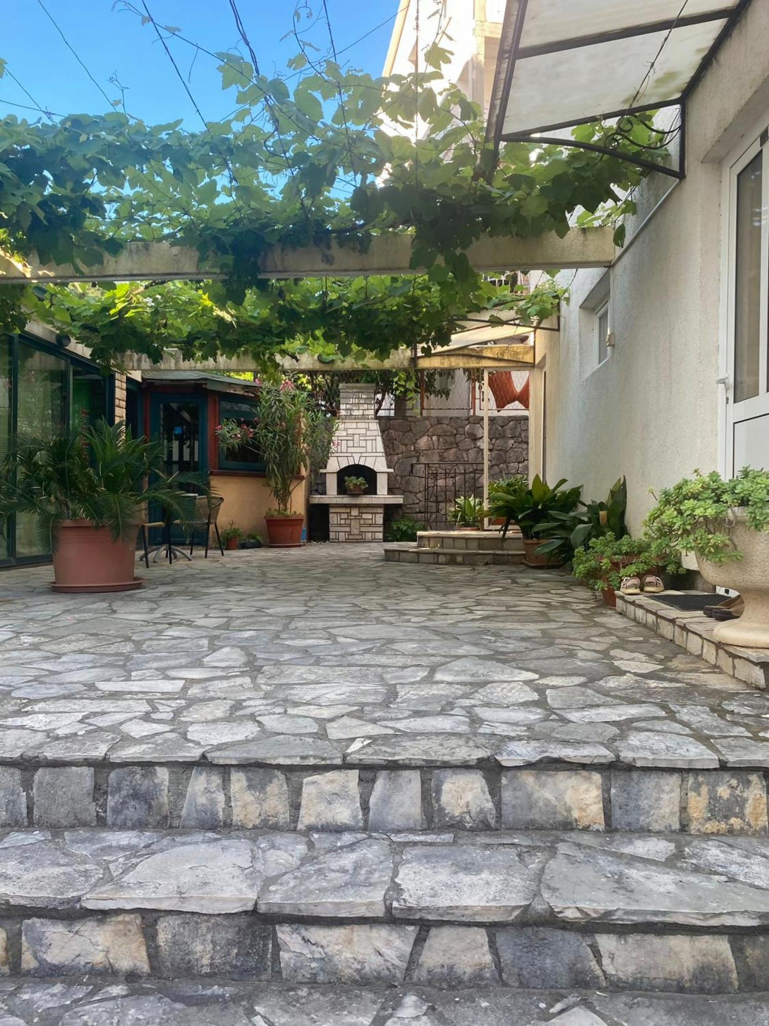 Guesthouse Tri Palme Bečići Εξωτερικό φωτογραφία
